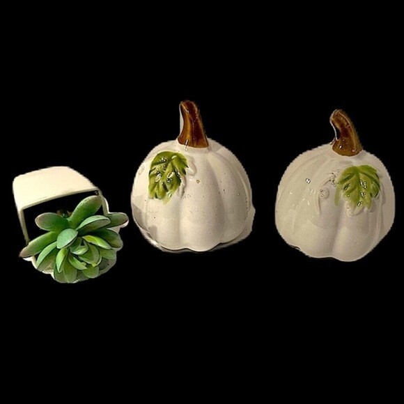 Ceramic White Pumpkins‎ Home Tier Display - Picture 2 of 5